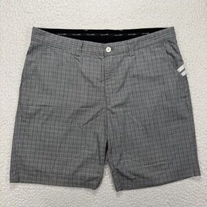 Travis Mathew Shorts Men's 38 Plaid Golf Casual Performance Stretch Athleisure